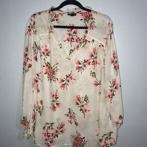 Plus Size Floral Blouse